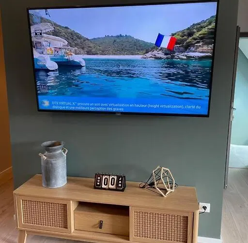 Loft Neuf Avec Bain Jacuzzi Et Terrasse 公寓 *